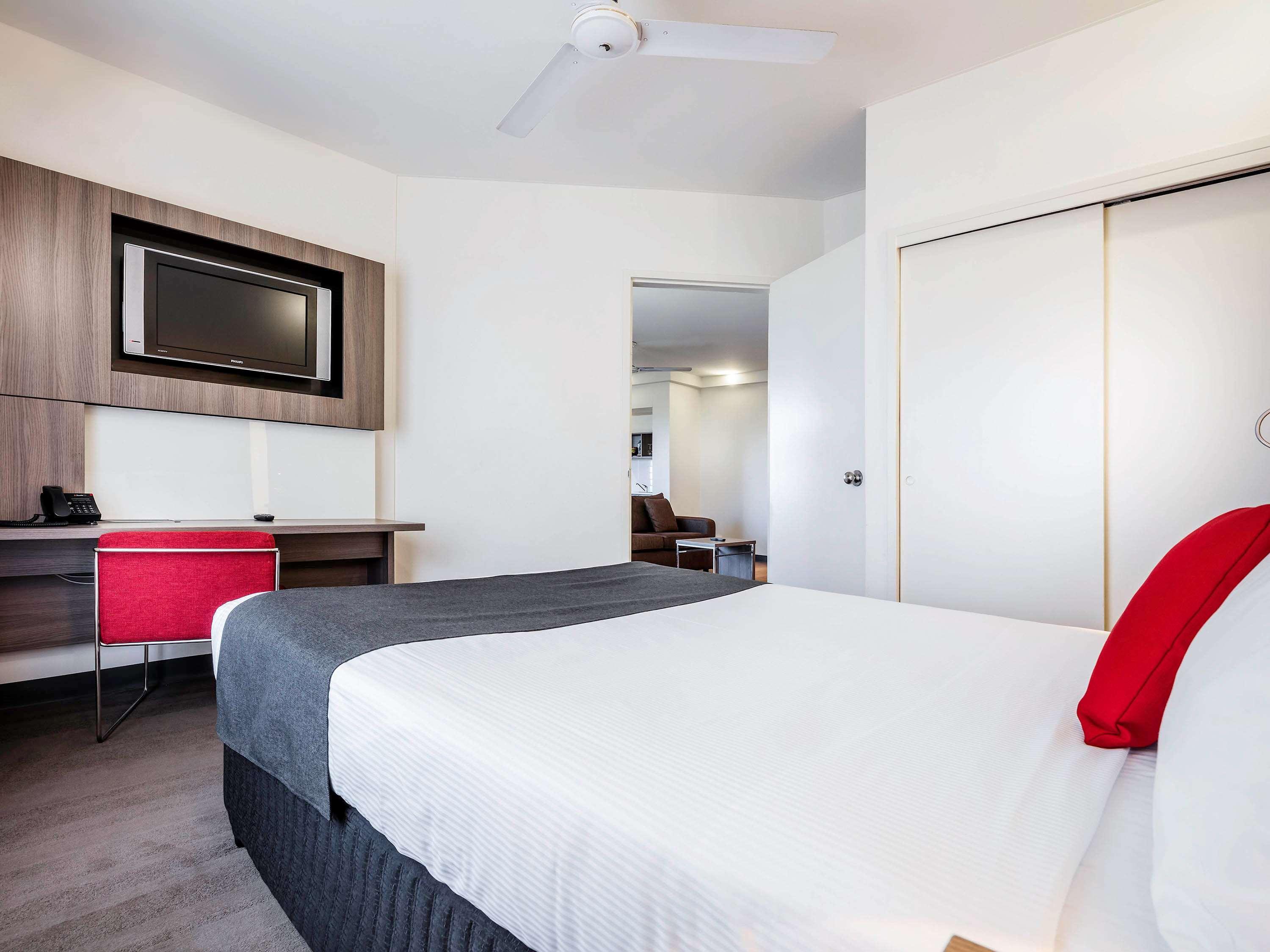 Aiden By Best Western Lorient Centre Bagian luar foto