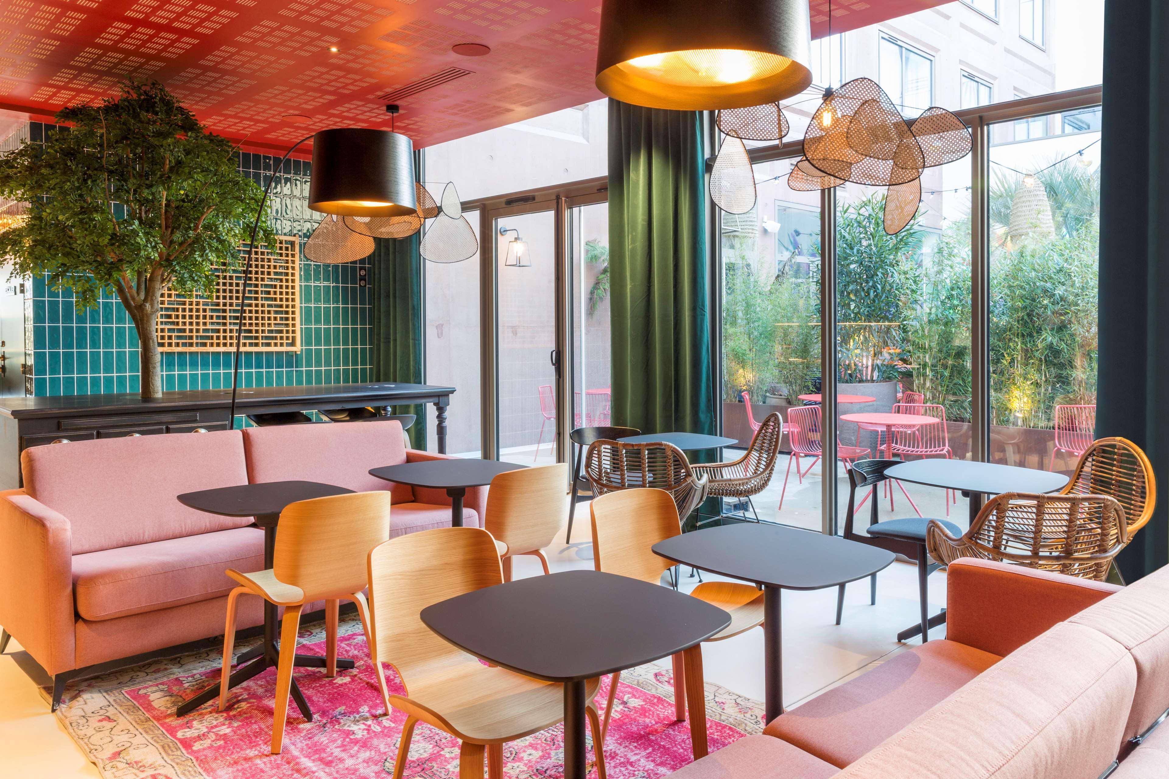 Aiden By Best Western Lorient Centre Bagian luar foto