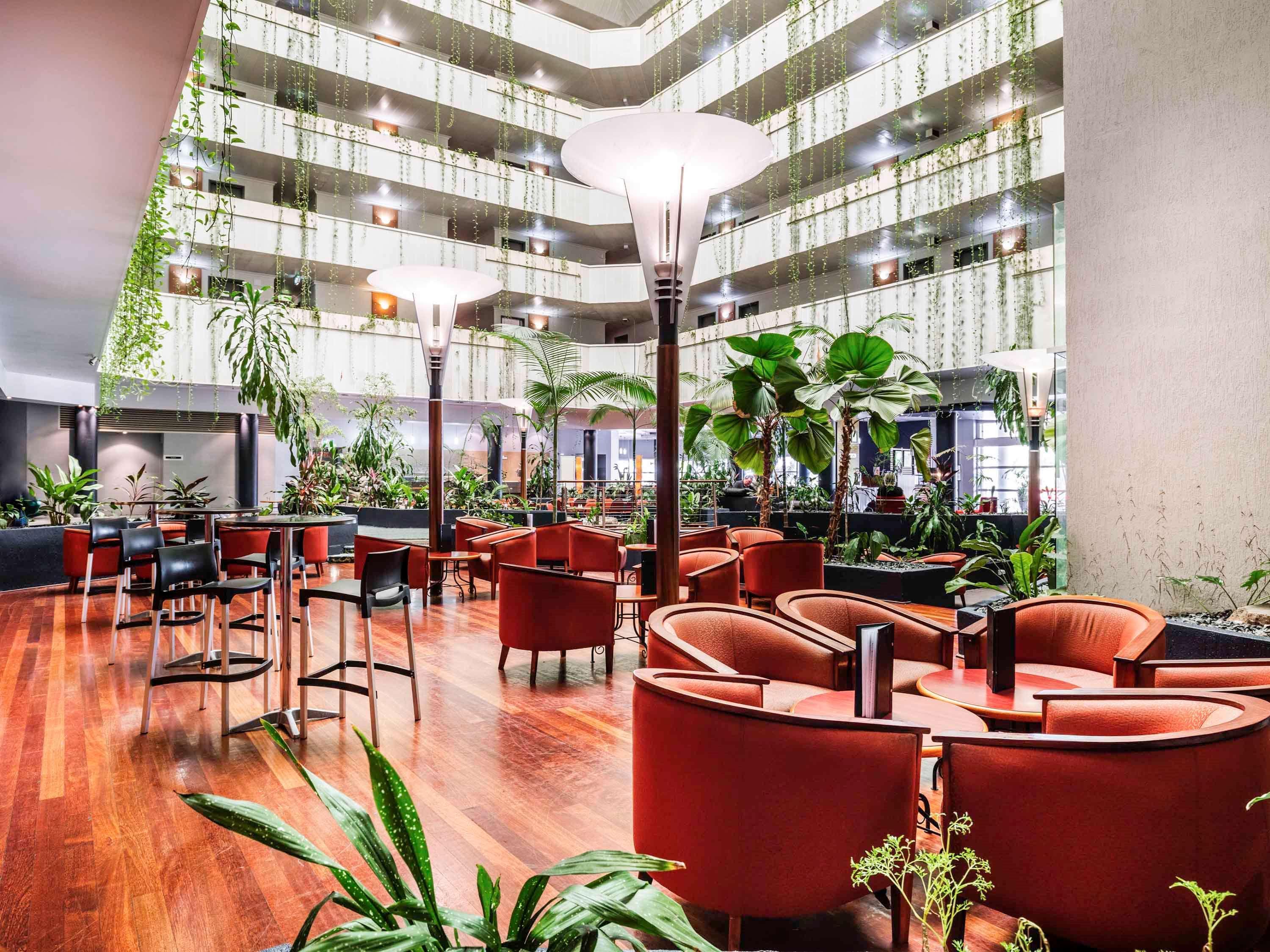 Aiden By Best Western Lorient Centre Bagian luar foto